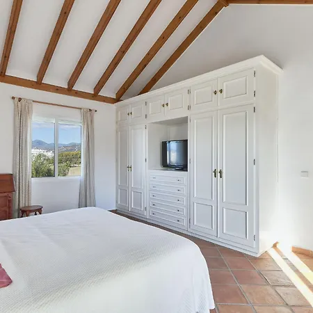 Hotel Holiday Miralgolf Guadalmina Alta By Interhome 4*